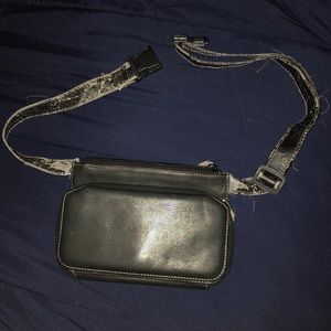 black fanny pack